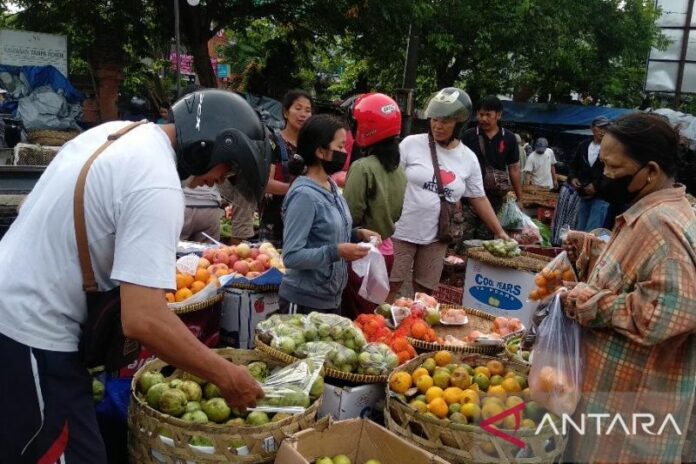 Suasana-pasar