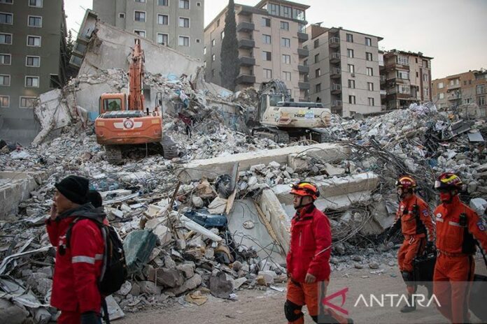 2023-02-11T000000Z_503771079_MT1NURPHO000QL6D1P_RTRMADP_3_TURKEY-QUAKE