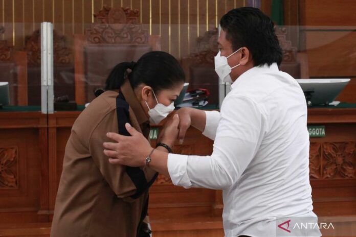 antarafoto-sidang-lanjutan-kasus-pembunuhan-brigadir-j-pn-jaksel-291222-rn-4-copy (1)
