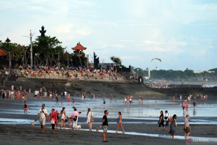 antarafoto-kunjungan-wisman-bali-menurun-080423-8
