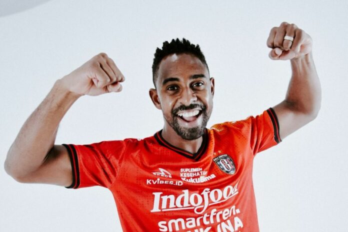 carvalho-bali-united (1)
