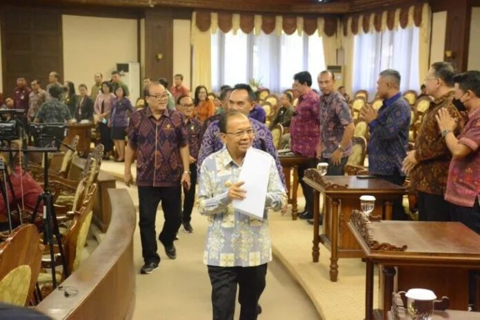 Koster-Dewan.jpg