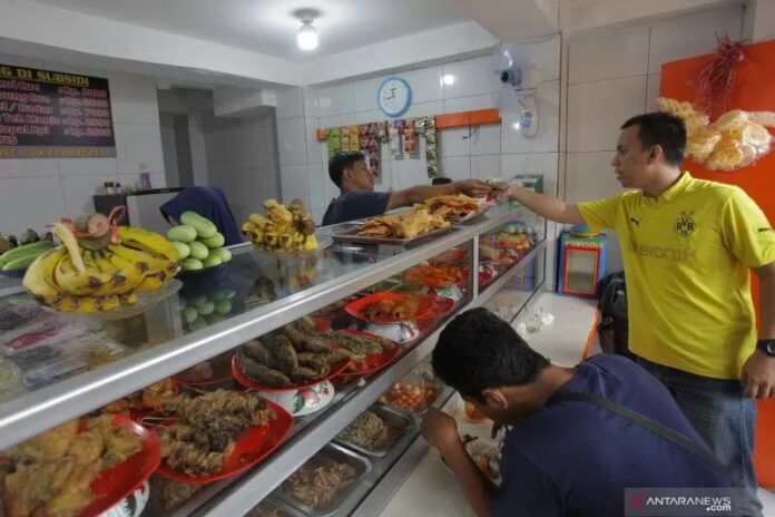 Warteg-Jabodetabek-Salurkan-Maka