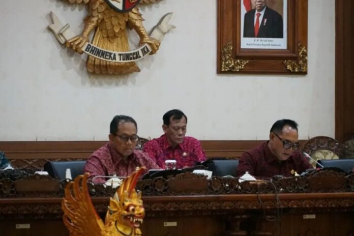 PJ-DPRD-Bali.jpg