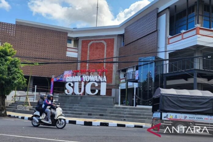 Yowana-Suci.jpg