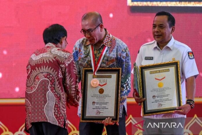 antarafoto-pelantikan-kpps-srent