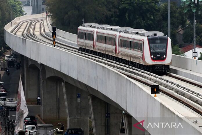 Uji-Coba-LRT-Jakarta-250219-RIV
