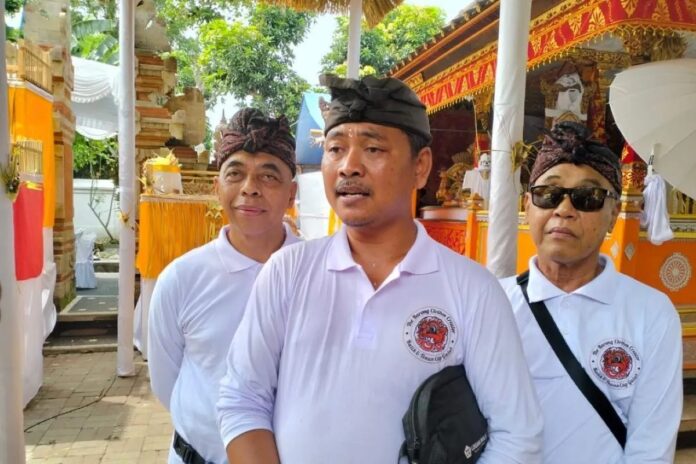 Anak-kaos-barong-edit.jpg