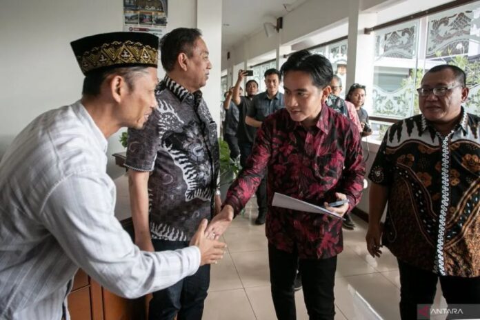 gibran-mengundurkan-diri-dari-wa