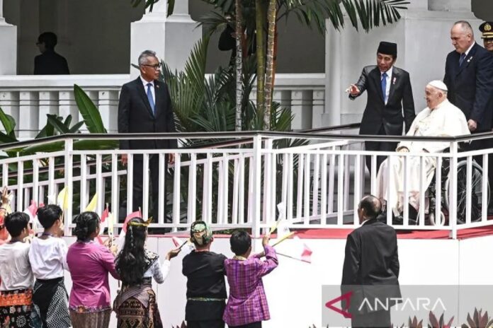Presiden-Terima-Kunjungan-Paus-F