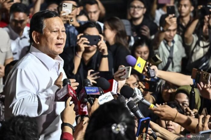 keterangan-pers-prabowo-141024-a