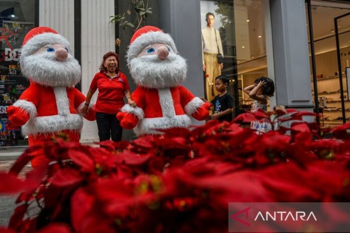 Pernak-Pernik-Natal-Di-Pusat-Per