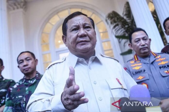 Prabowo-Rapim-TNI-Polri-2025-300
