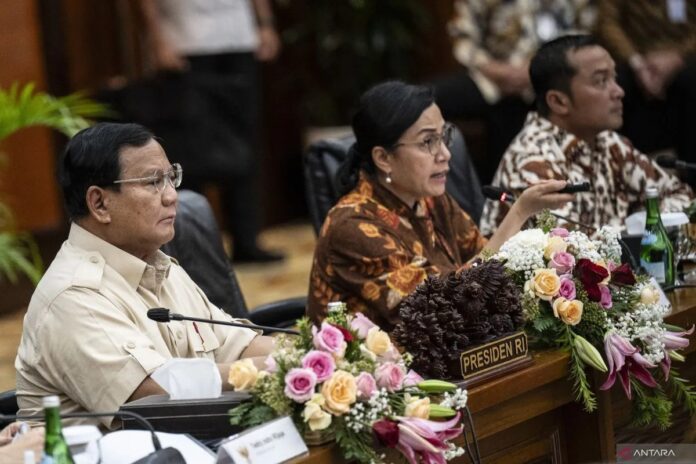 presiden-hadiri-rapat-tutup-kas