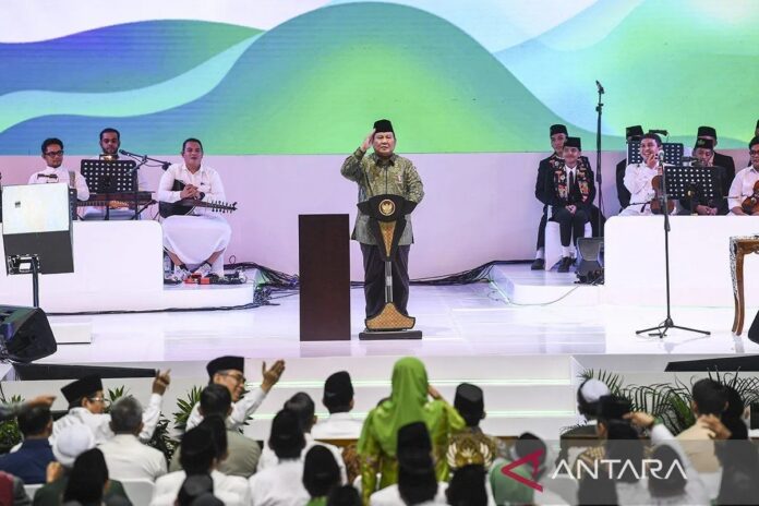 Prabowo-Hadiri-Peringatan-Puncak (1)
