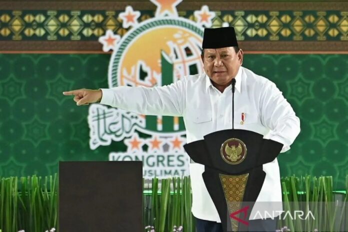 Presiden-Hadiri-Kongres-Muslimat (1)
