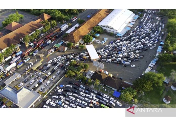 antarafoto-puncak-arus-mudik-pel