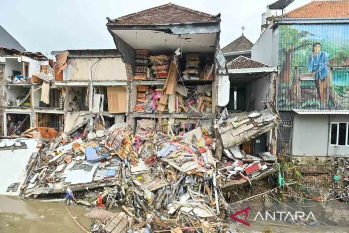 Dampak-Banjir-Denpasar-100925-fi