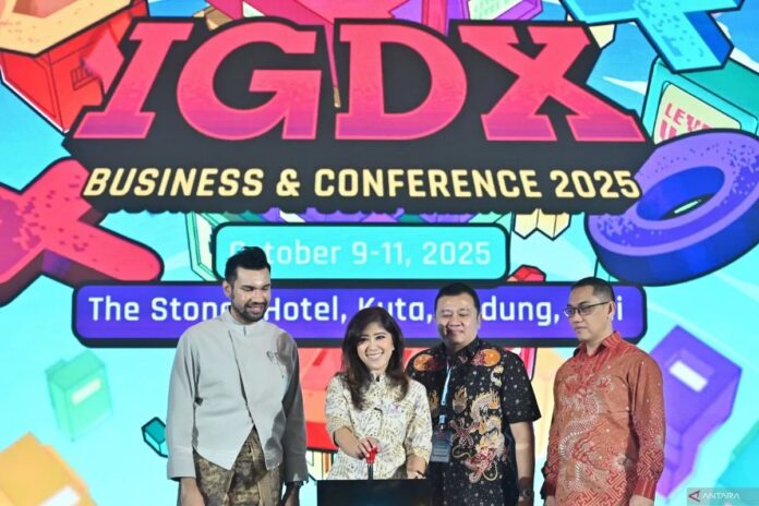 Menkomdigi-Hadiri-Igdx-2025-1110