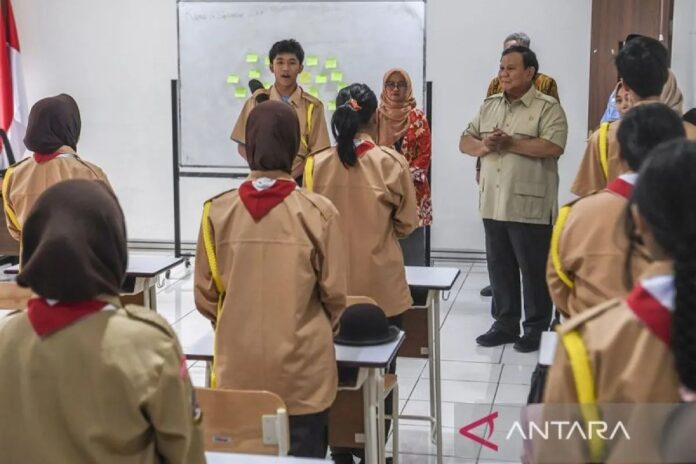 Presiden-Prabowo-tinjau-Sekolah