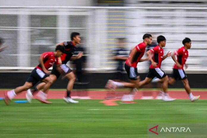 latihan-timnas-indonesia-u-22-je