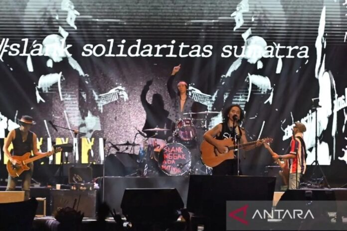Konser-Amal-Slank.jpg