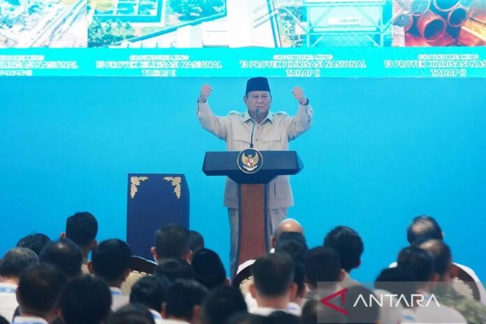 presiden-resmikan-proyek-hilirisasi-di-kilang-cilacap-290426-IZ-2_1.jpg