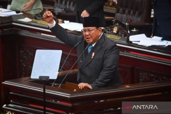 presiden-prabowo-berpidato-dalam (2)