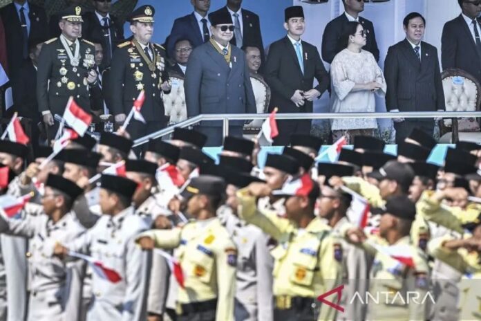Defile-pasukan-polisi-pada-upcar