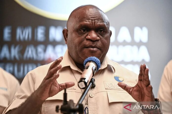 konferensi-pers-menteri-ham-terk